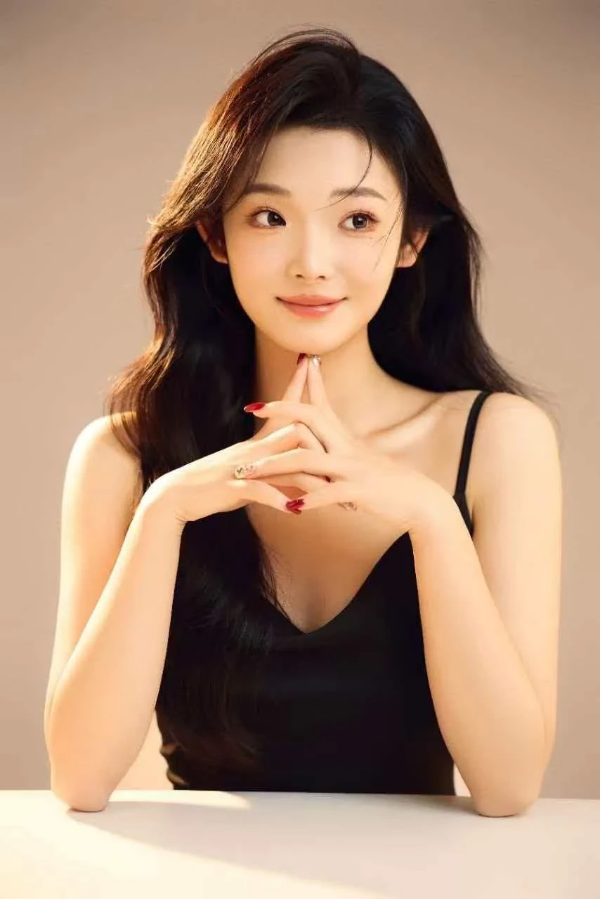 李杨柳公开肖像